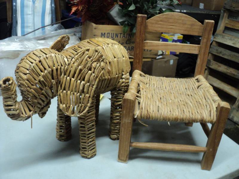 lot 2 image: Childs Chair and Elephant...