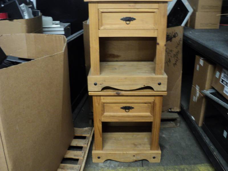 lot 23 image: 2 Wood End TablesNightStands 24 x ...