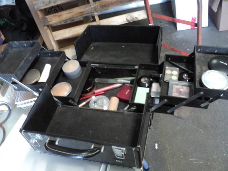 lot 64 image: Make Up Case and contents...