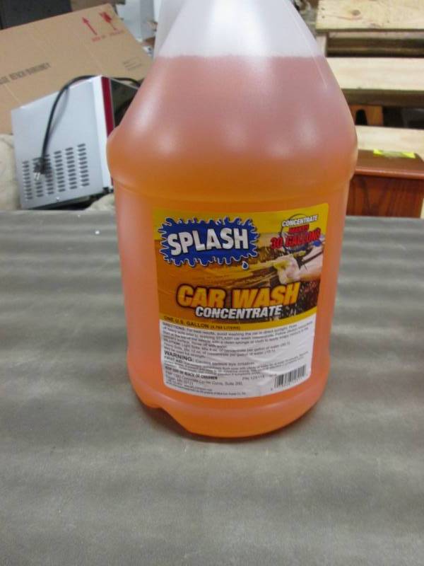 lot 62 image: SPLASH CAR WASH CONCENTRATE 1 Gallo...