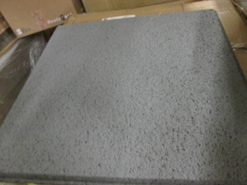 lot 76 image: 7 Cases USG 414 Frost ClimaPlus Cei...