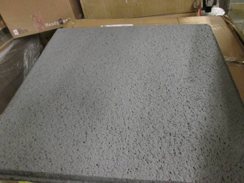 lot 78 image: 7 Cases USG 414 Frost ClimaPlus Cei...