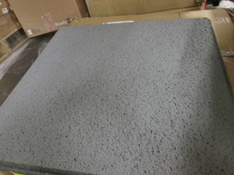 lot 81 image: 7 Cases USG 414 Frost ClimaPlus Cei...