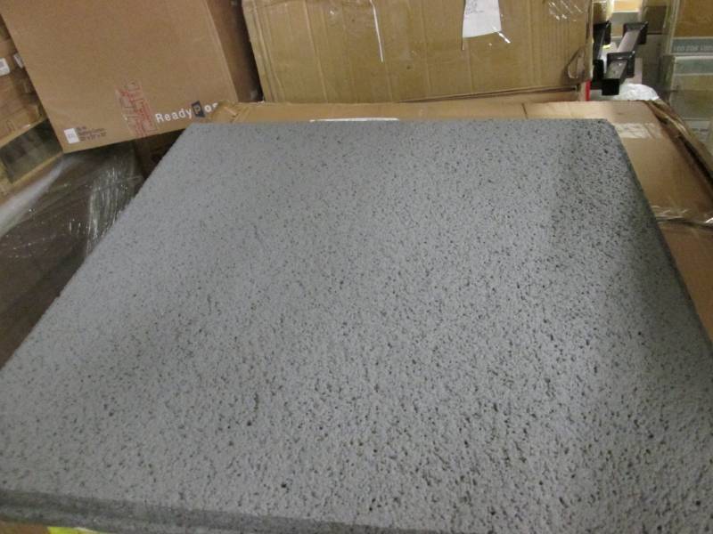 lot 89 image: 7 Cases USG 414 Frost ClimaPlus Cei...