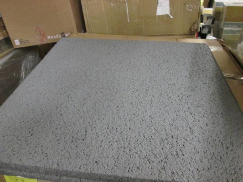 lot 90 image: 7 Cases USG 414 Frost ClimaPlus Cei...