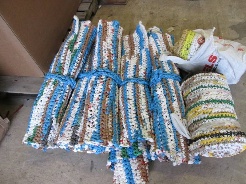 lot 94 image: Large Lot of Assorted Braided Indoo...