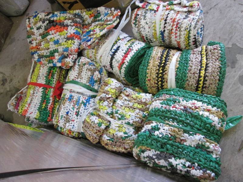 lot 96 image: Large Lot of Assorted Braided Indoo...