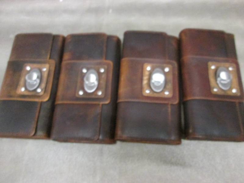 lot 104 image: Lot of 4 Moonshadow Canyon Leather ...