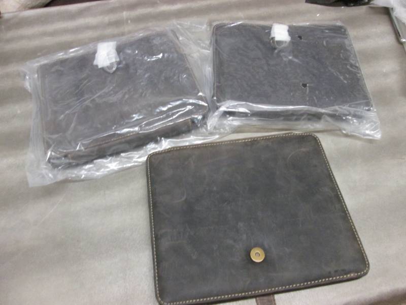 lot 110 image: Lot of 3 Canyon Outback Tablet Hold...