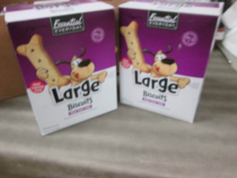 lot 222 image: 2 Boxes Essential Everyday Large Do...