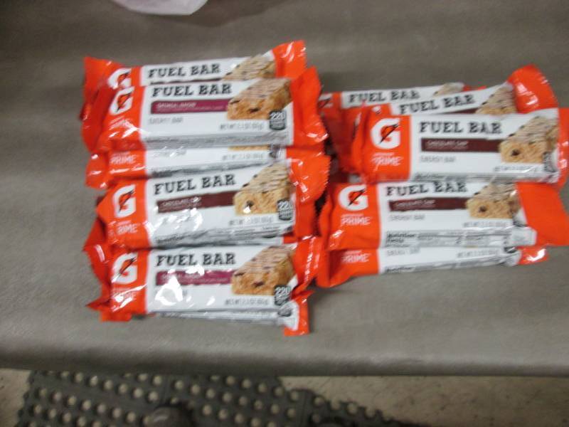 lot 226 image: Lot of 18 Gatorade Chocolate Chip &...
