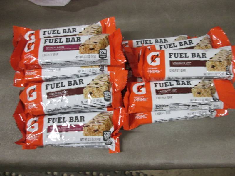 lot 227 image: Lot of 18 Gatorade Chocolate Chip &...