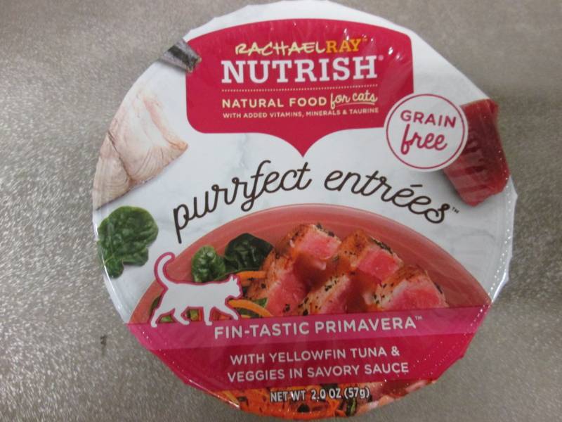 lot 263 image: Case of 24 - 20z packs RachelRay Nu...