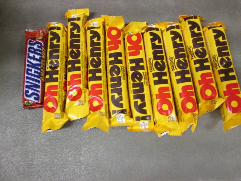 lot 272 image: 9 Large O Henry Bars, 1 Snickers...