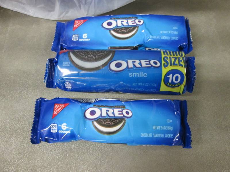 lot 282 image: 12 Packs Oreo Cookies...