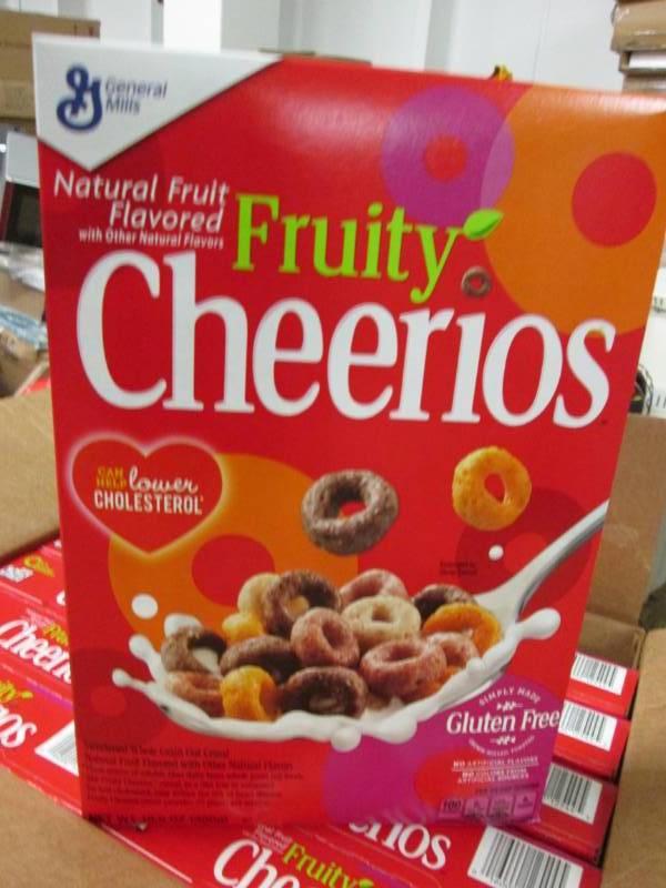 lot 322 image: 6 Boxes Fruity Cheerios 10.6 oz siz...