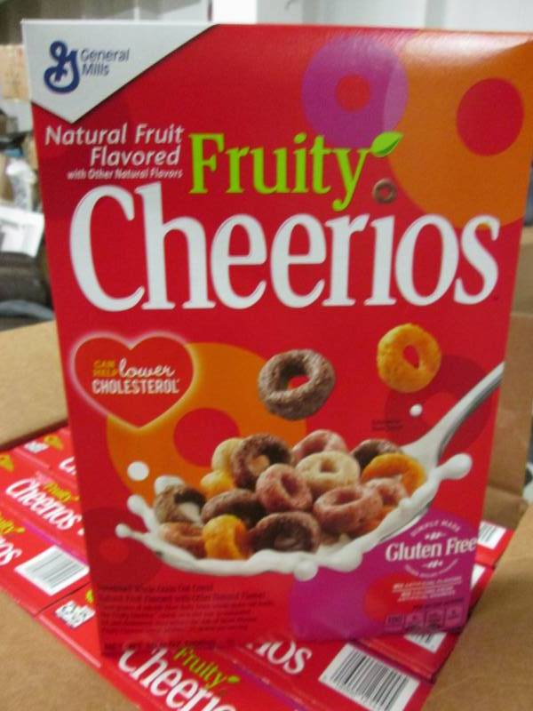 lot 324 image: 6 Boxes Fruity Cheerios 10.6 oz siz...