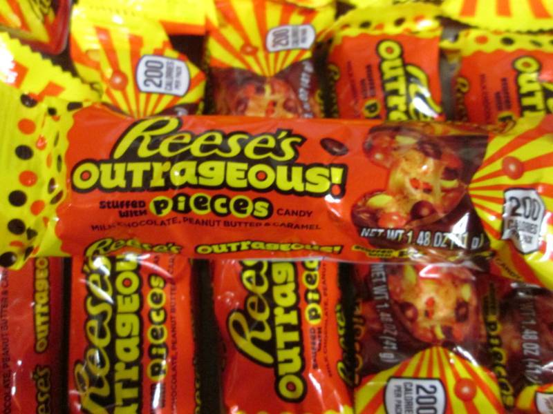 lot 369 image: 12 Each Reeses Outrageous Candy Ba...