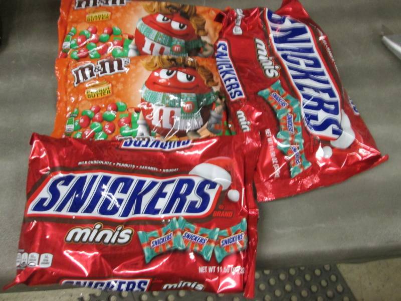 lot 400 image: 2 Bags Peanut Butter M&Ms 11.40 oz...