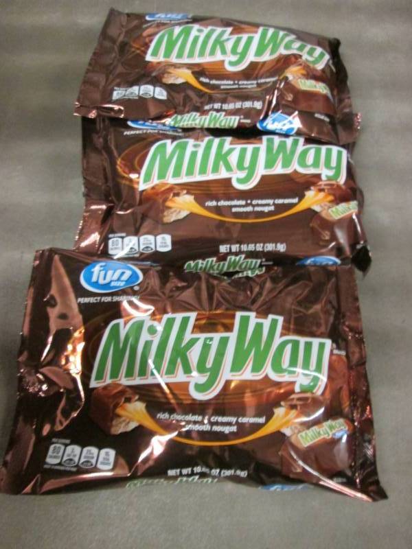 lot 404 image: 3 Bags Milky Way Fun Size 10.65 oz...