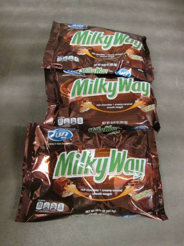 lot 405 image: 3 Bags Milky Way Fun Size 10.65 oz...