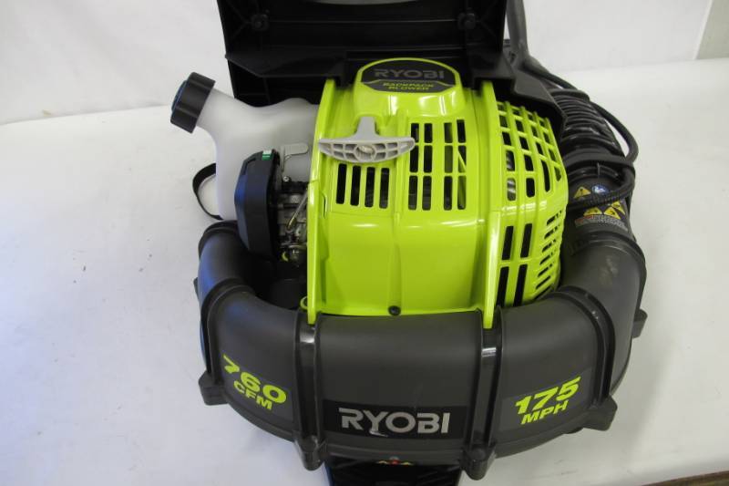 lot 109 image: Ryobi 2 CYCLE BACKPACK BLOWER 175 MPH  760 CFM
