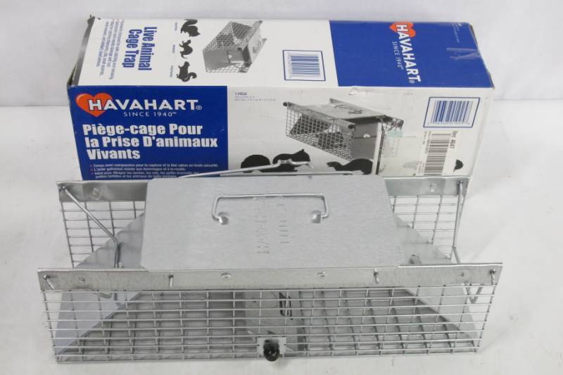 lot 78 image: Havahart Live Animal Cage Trap (2-Pack) Model 1025 - Small SquirrelsChipmunks.