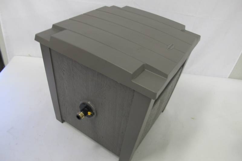 lot 50 image: Suncast Farmington Smart Tube Hose Hideaway with Brass Connections - Stoney