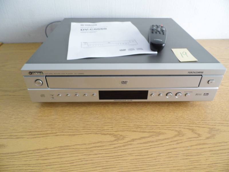 Yamaha DVD Changer