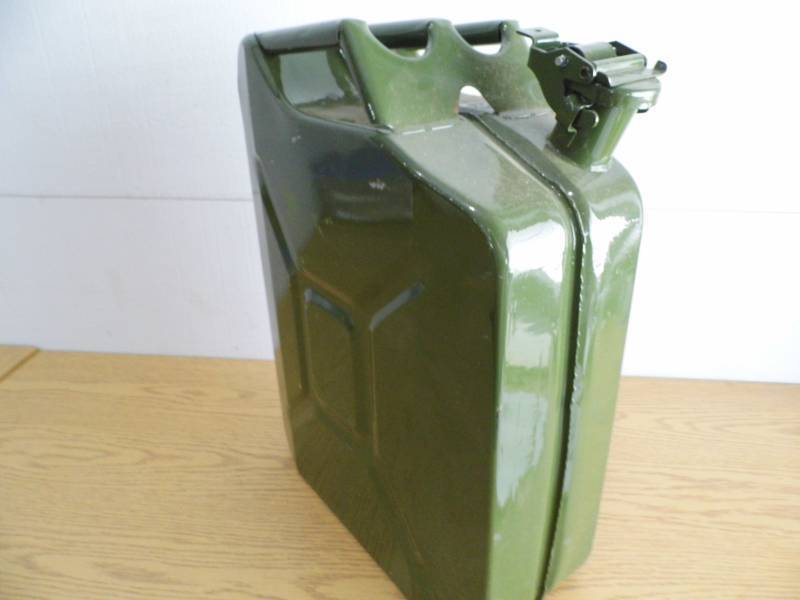 20L Green Metal Can