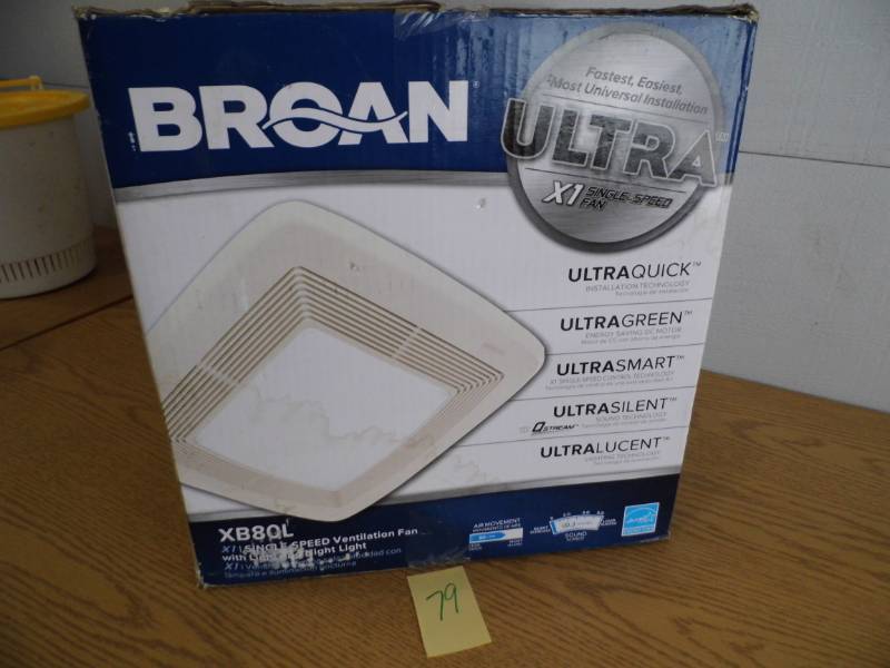 New Braun Venlitation Fan w Light