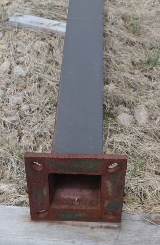 lot 10 image: Light Pole Heavy Duty Commercial Quality