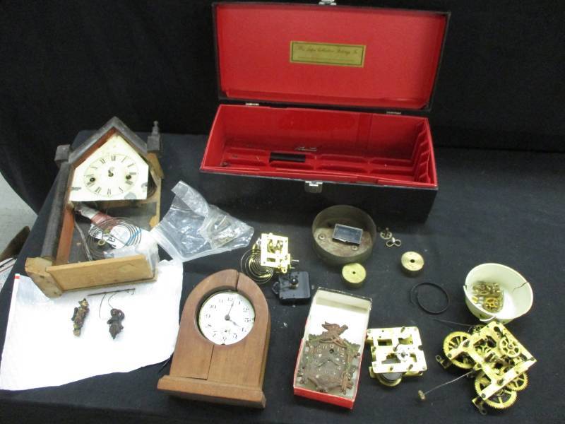 lot 3 image: Old 8 Day Mantle Clock and Clock Movements