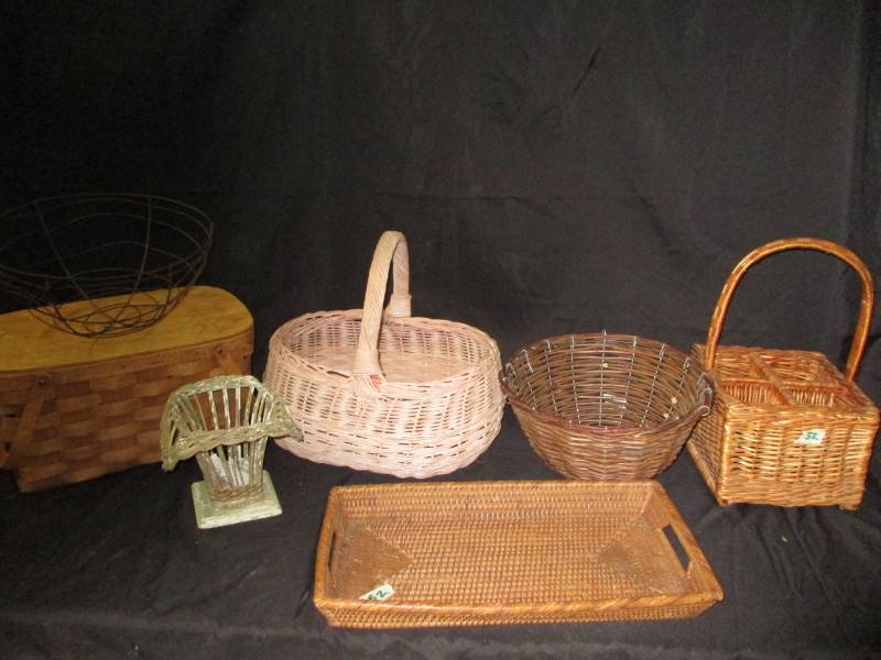 lot 52 image: Assortment of 7 Baskets, Funeral