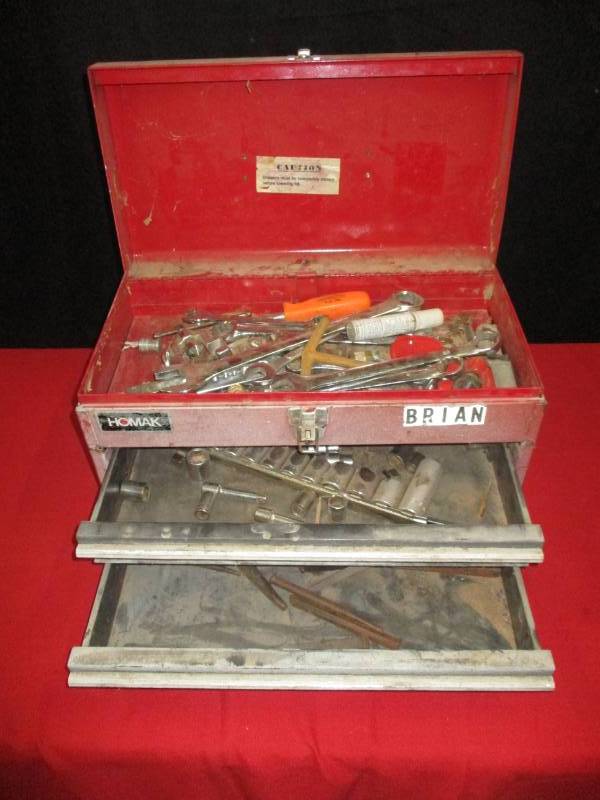 lot 61 image: 18 Homak 3 Drawer Tool Box