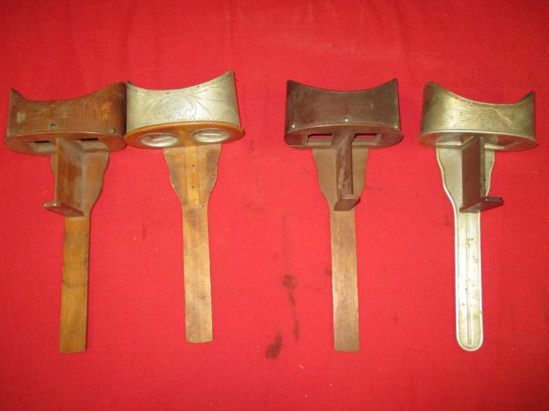 lot 97 image: 4 vintage Steroscopes