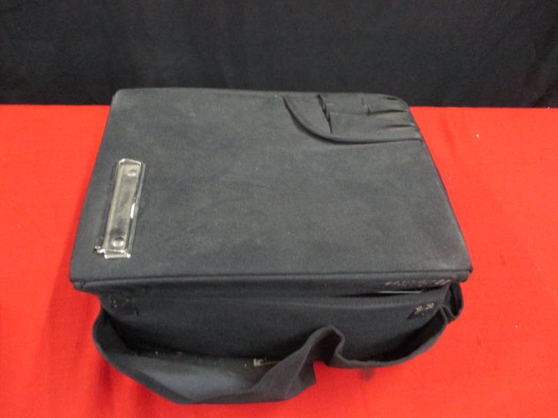 lot 113 image: Picnic Plate carrier and picnic stuff