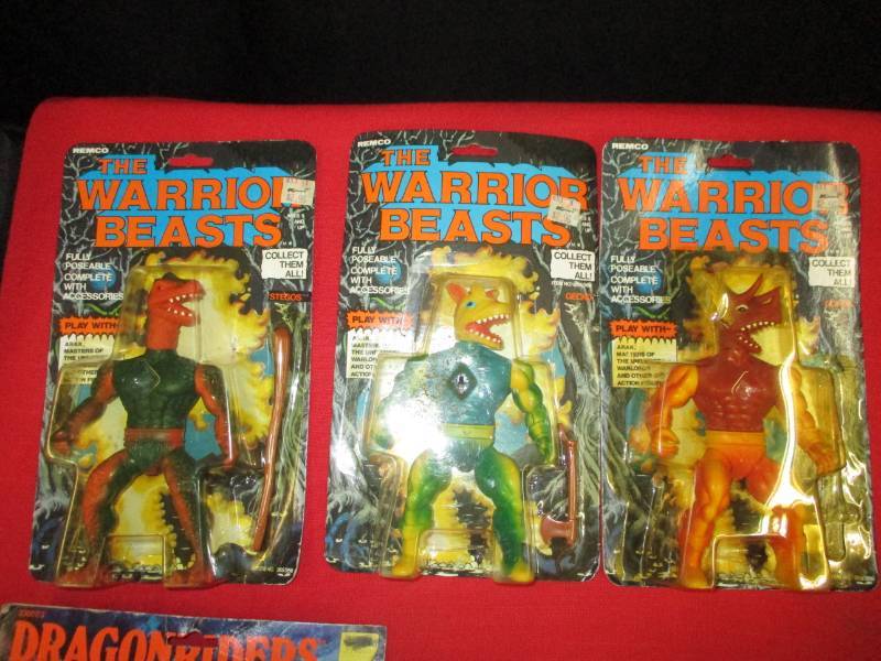 lot 123 image: Vintage Toys