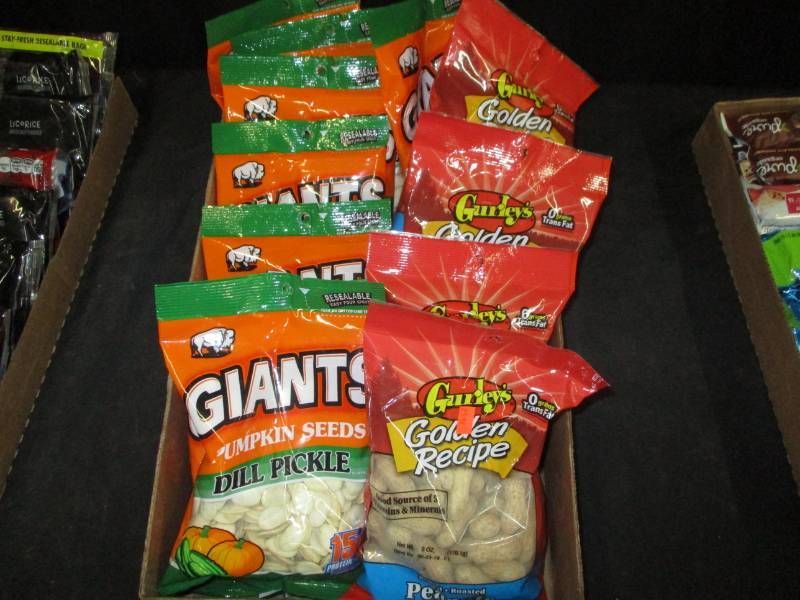 lot 136 image: Giants Pumpkin Seeds and Peanuts for the Squirrels