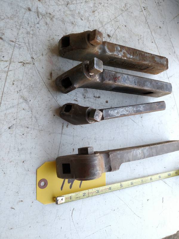 lot 149 image: (4) Tool Holders...