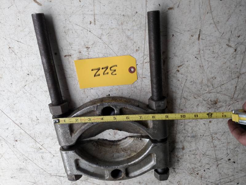 lot 322 image: OTC Bearing Seperator...