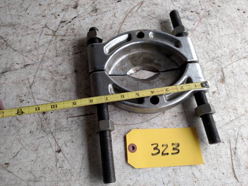 lot 323 image: OTC Bearing Seperator...