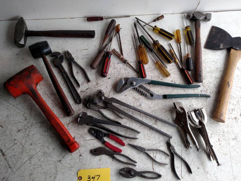 lot 347 image: Asstd Tools...