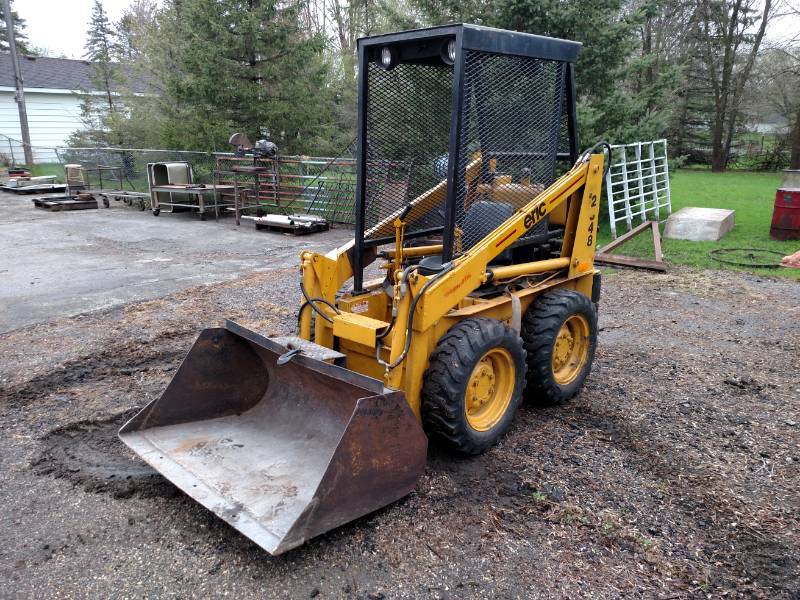 lot 1 image: Erickson Corp. Model Eric 2548 Skid...