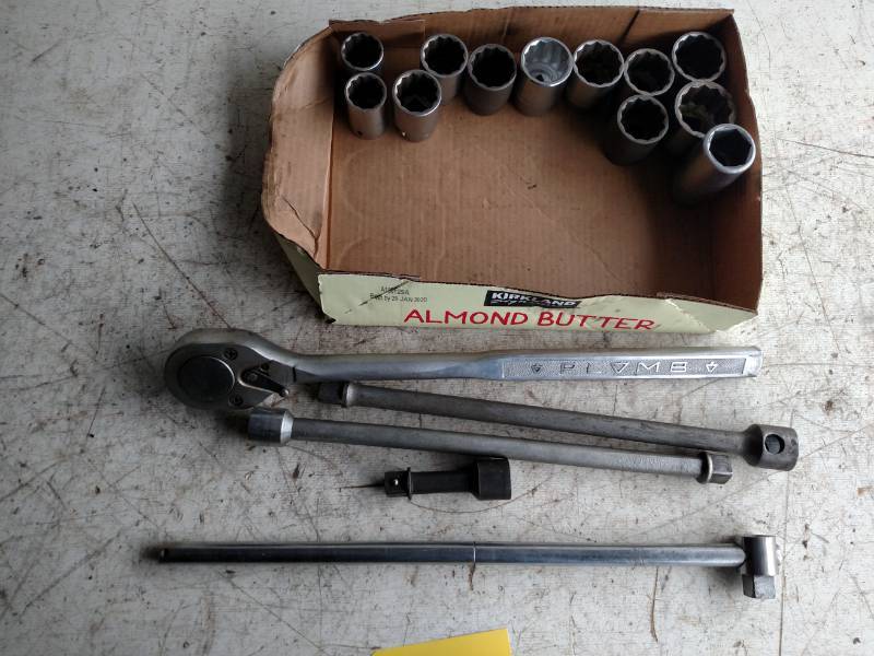 lot 372 image: 34 Ratchet, Sockets, & Misc...