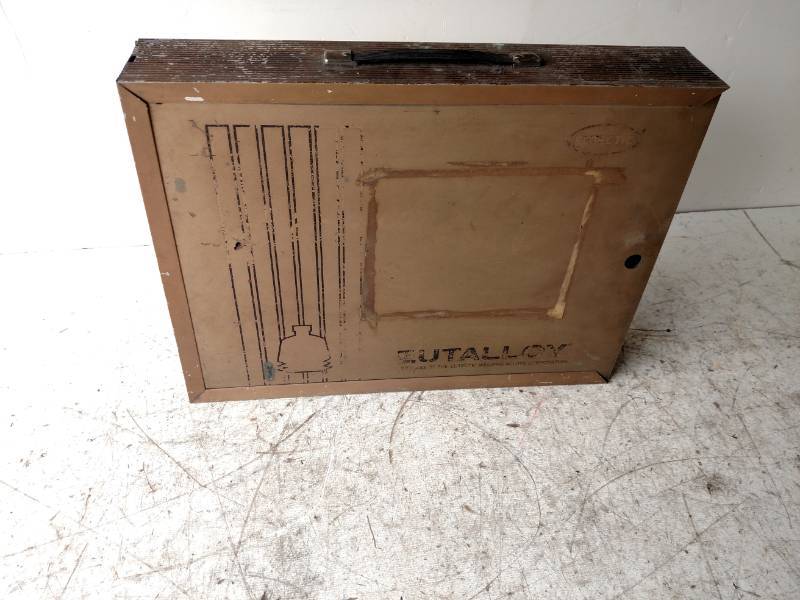 lot 568 image: Eutalloy Torch Kit with Cabinet...