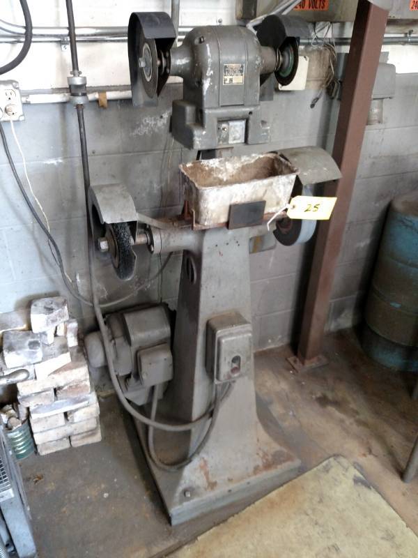 lot 25 image: Dual Double Pedestal Grinders, 12 ...