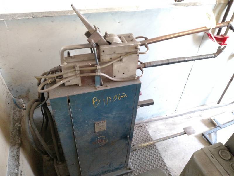 lot 47 image: Miller Model MPS-10FT Spot Welder, ...