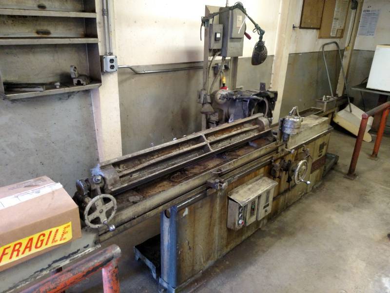 lot 55 image: Hachett Model 54DN Blade Sharpener...