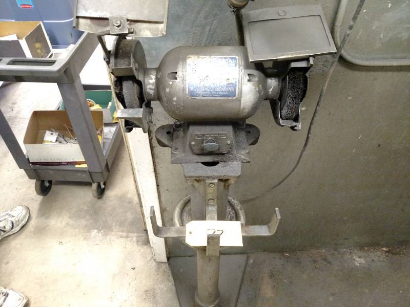 lot 77 image: 6 Pedestal Grinder, 110 Volt...